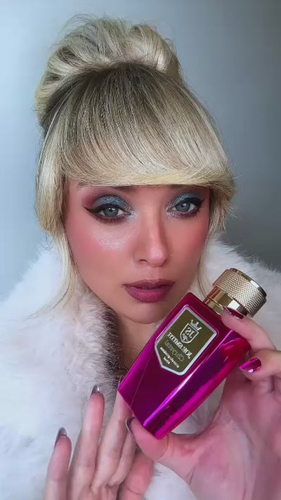 Chrystal introduces Joe Smith Chrystal No.89 50 ml and its caramel, honey, coumarin, vanilla and white musk notes. Captioned video preserving her full original closing line before the branded end frame.